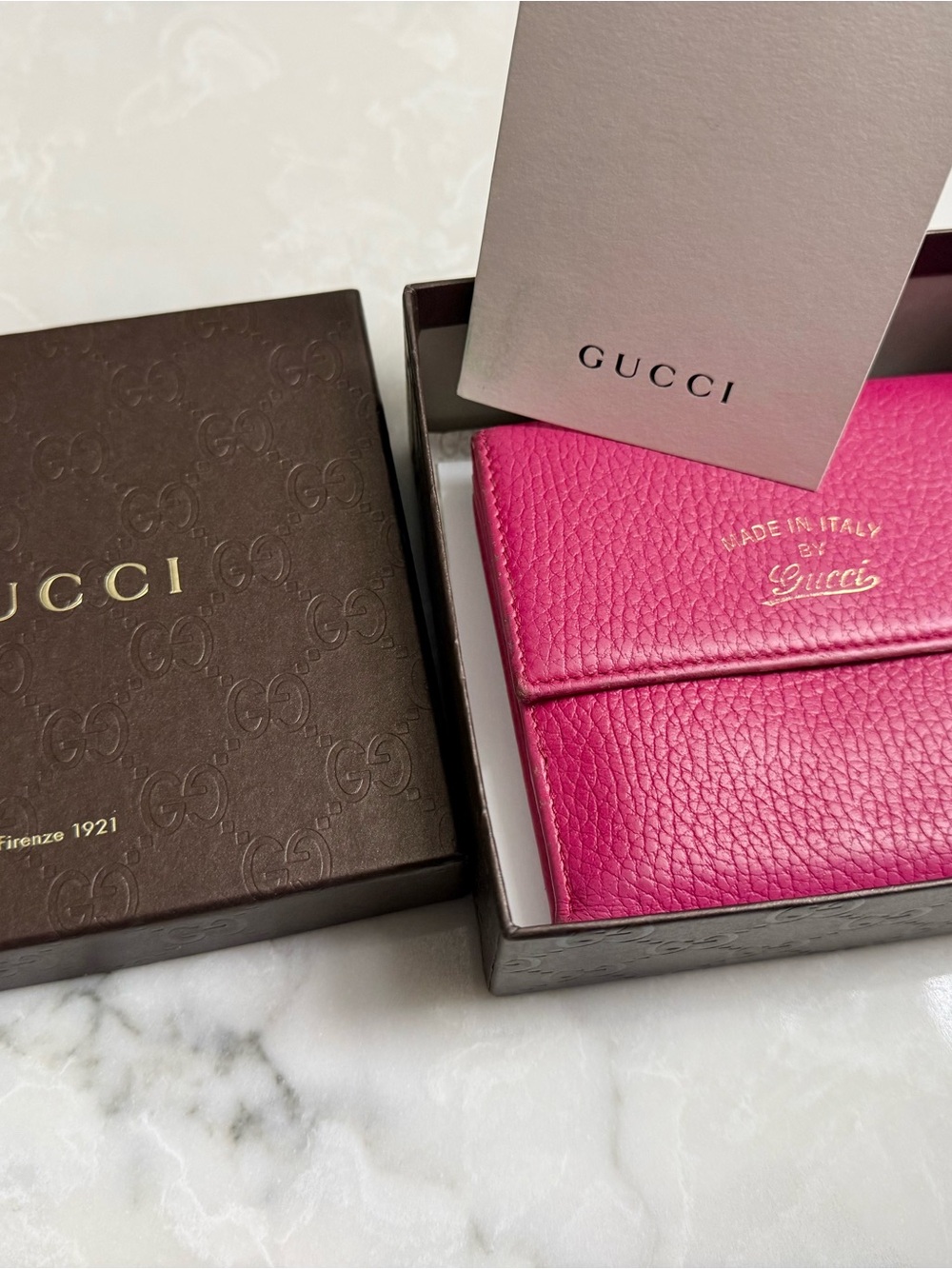 Gucci Fuchsia Pink Leather Bi Fold Wallet with Gold Logo